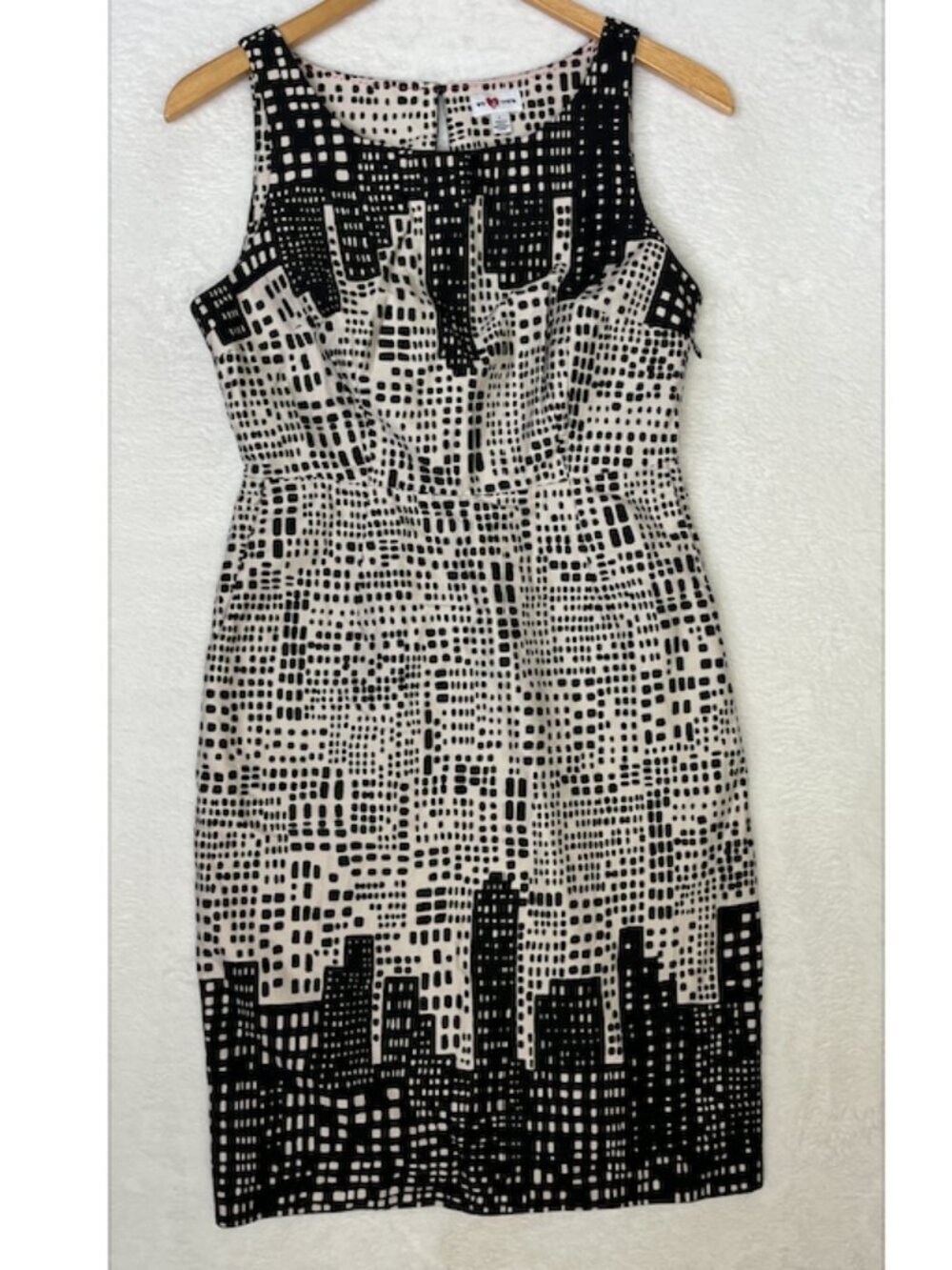 Anthropologie We Love Vera Black/White Cityscape Sheath Dress Twee Indie sz 4